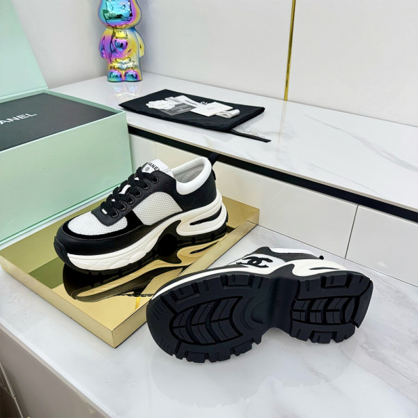 Chanel, Classic, Women's Sneaker, Black