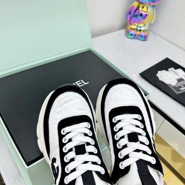 Chanel, Classic, Women's Sneaker, Black