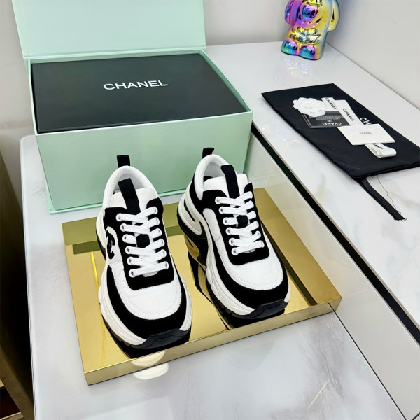 Chanel, Classic, Women's Sneaker, Black