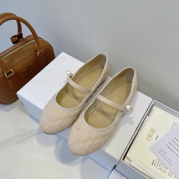 Christian Dior, Women's Ballet Flat, Beige