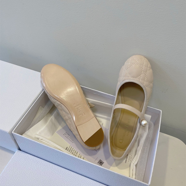 Christian Dior, Women's Ballet Flat, Beige