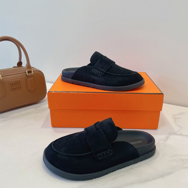 Hermes, Go Mule, Women's Slipper, Black