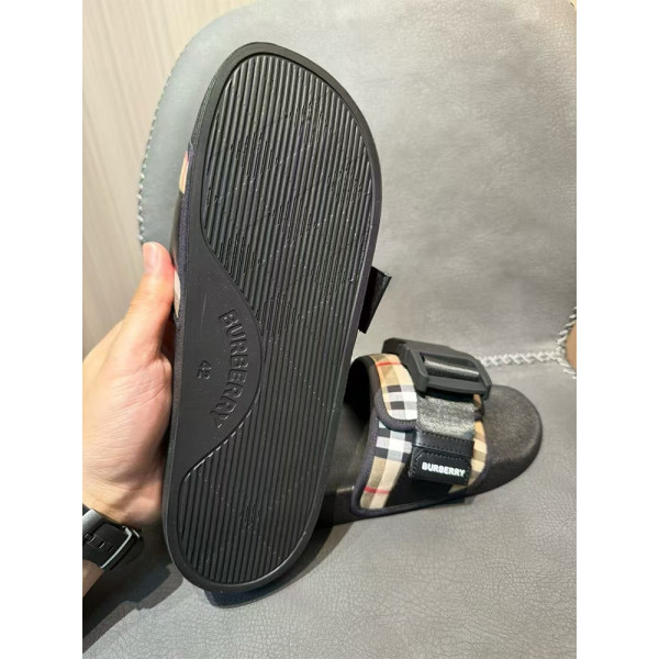 Burberry, Check Slides, Women's Slipper, Black