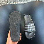 Burberry, Check Slides, Dames Slipper, Grijs