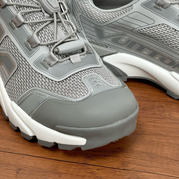 Louis Vuitton, Runner Tatic, Men's Sneaker, Grey