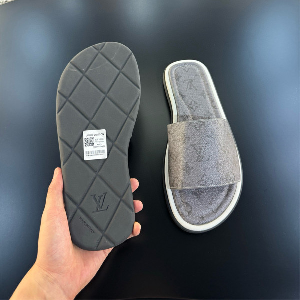 Louis Vuitton, Women's Slipper, Grey