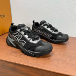 Louis Vuitton, Runner Tatic, Women's  Sneaker, Black