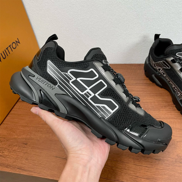 Louis Vuitton, Runner Tatic, Women's  Sneaker, Black