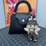 Labubu Monster, Outfit Louis Vuitton Overall