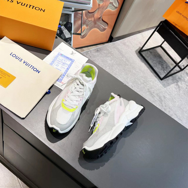 Louis Vuitton, Run 55, Women's Sneaker, Beige