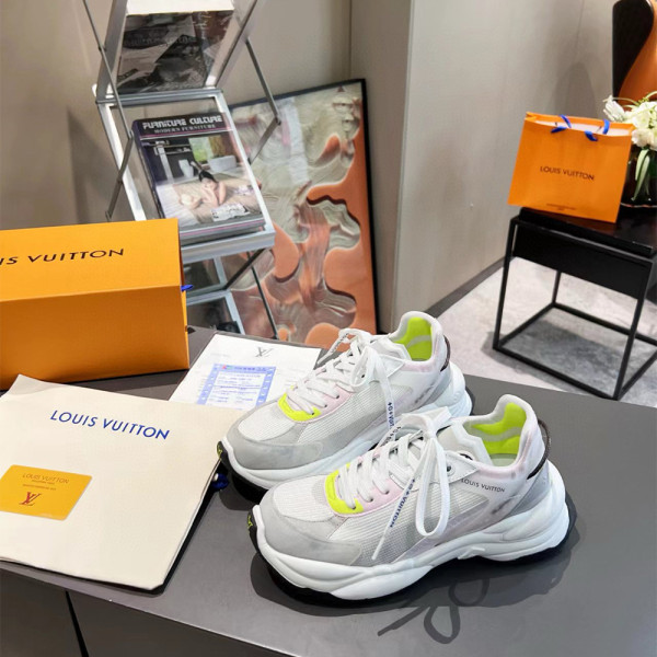 Louis Vuitton, Run 55, Women's Sneaker, Beige