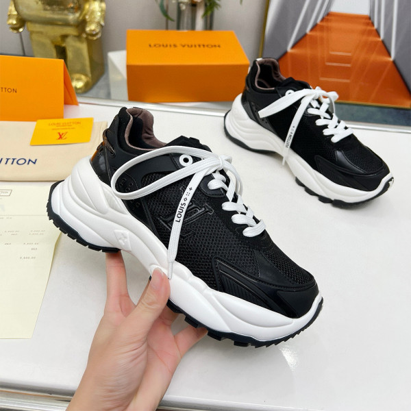 Louis Vuitton, Run 55, Women's Sneaker, Black