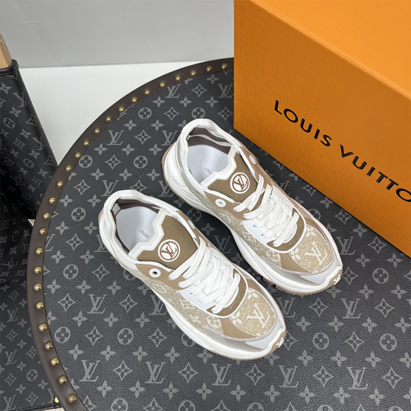 Louis Vuitton, Run 55, Women's Sneaker, Beige