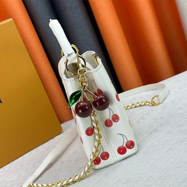 Louis Vuitton, Capucines, Women's Bag, White