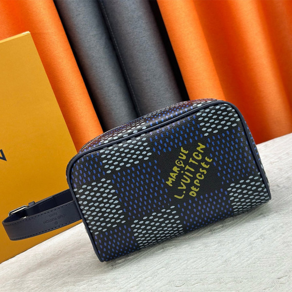 Louis Vuitton, Locker Dopp Kit, Unisex Bag, Black