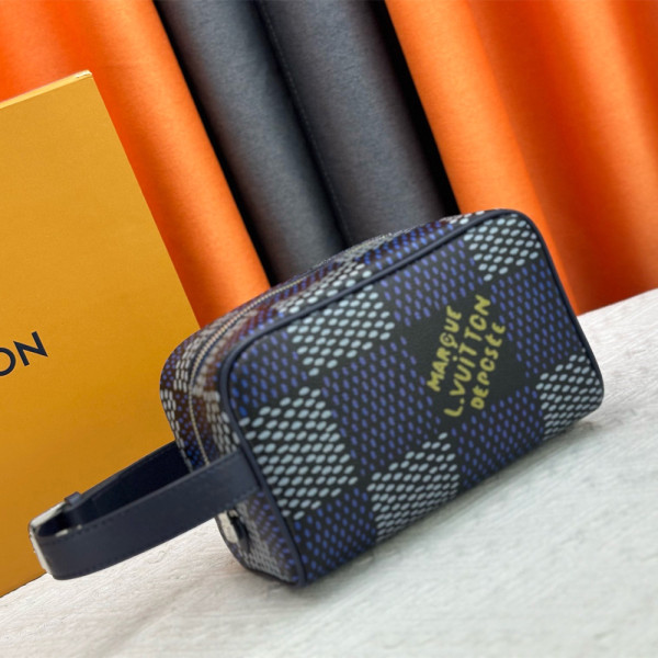 Louis Vuitton, Locker Dopp Kit, Unisex Bag, Black
