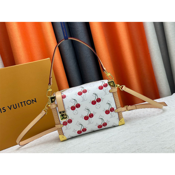 Louis Vuitton, Side Trunk, Women's Bag, White