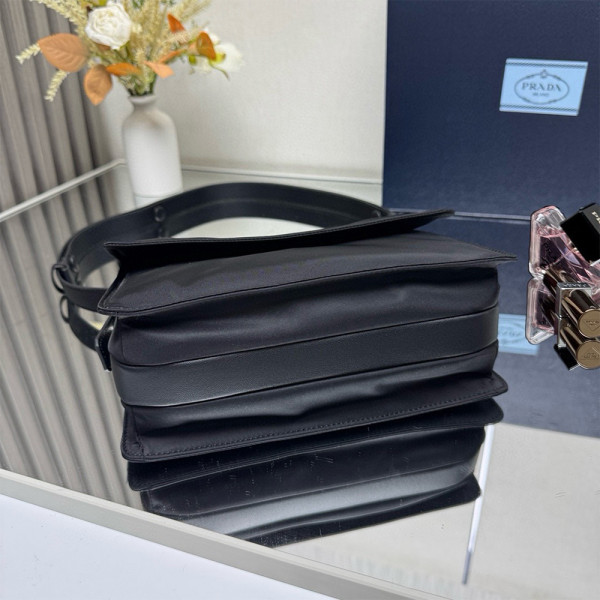Prada, Traveller, Men's Bag, Black