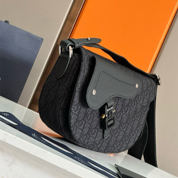 Christian Dior, Saddle, Unisex Bag, Black