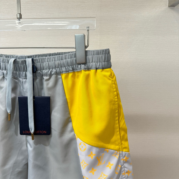 Louis Vuitton, Men's Short, Grey