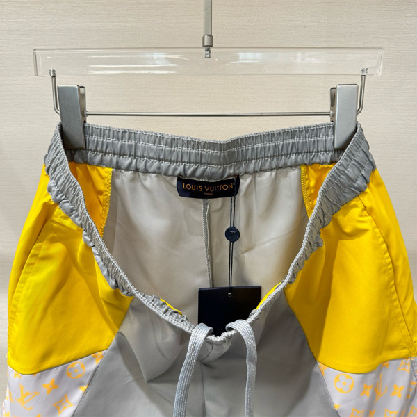 Louis Vuitton, Men's Short, Grey