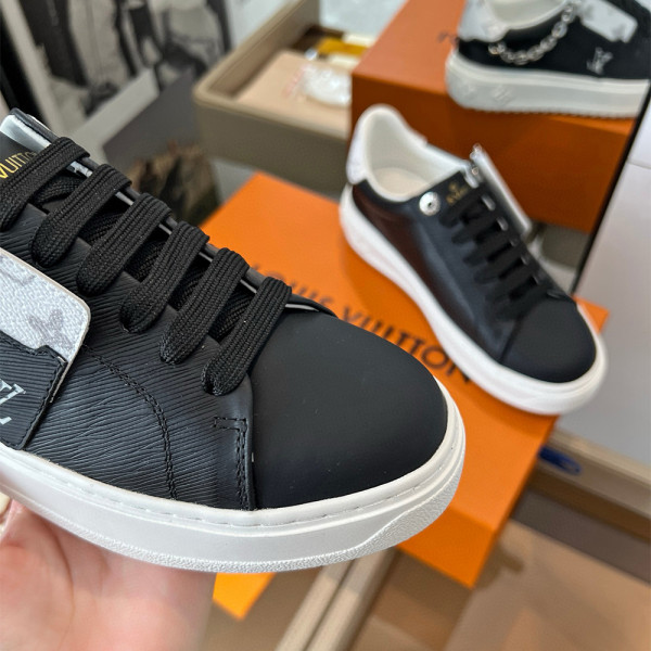 Louis Vuitton, Men's Sneaker, Black