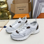 Louis Vuitton, Olympia, Dames Sneakers, Wit