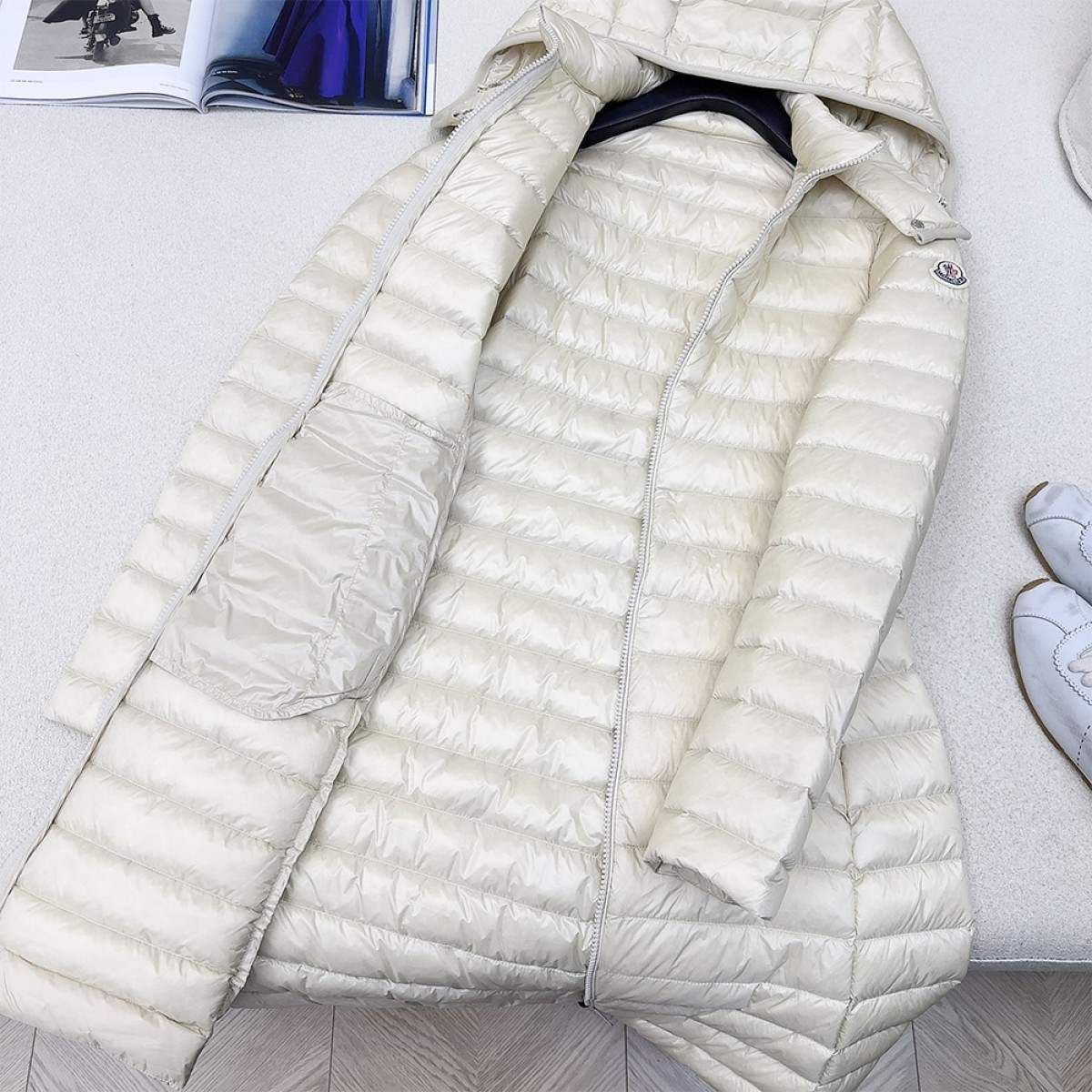 Moncler, Ivory Igelong, Women's Jacket, Creme - 121944