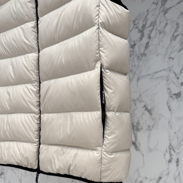 Moncler, Valmasque, Men's Vest, Beige