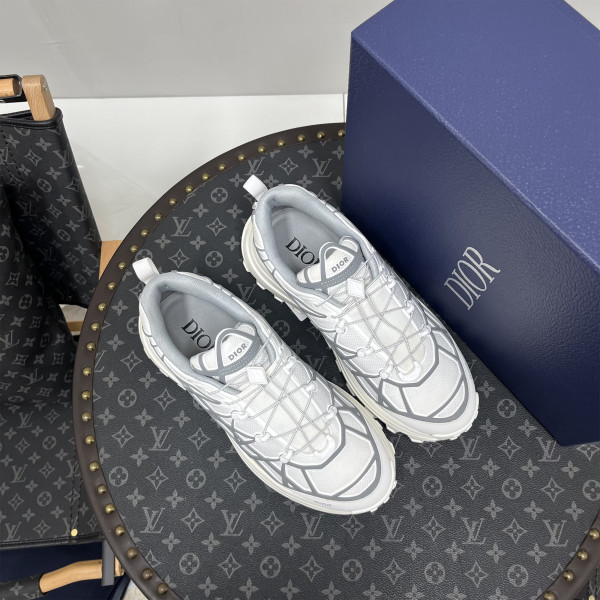 Christian Dior, B31 Runner, Men's Sneaker, White-Grey