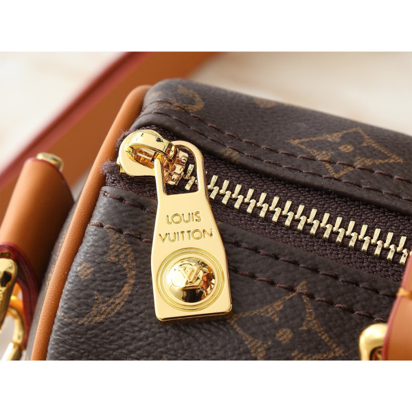 Louis Vuitton, Keepall 25 Cargo, Women's Bag, Brown