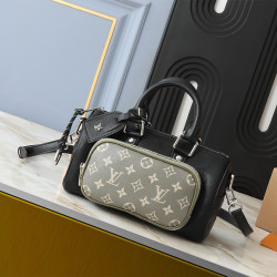 Louis Vuitton, Keepall 25 Cargo, Women's Bag, Black