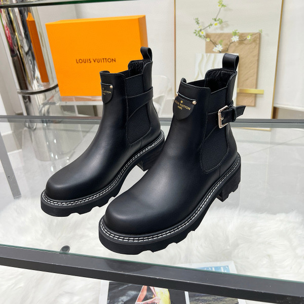 Louis Vuitton, Women, Boat