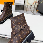 Louis Vuitton, Women, Boat
