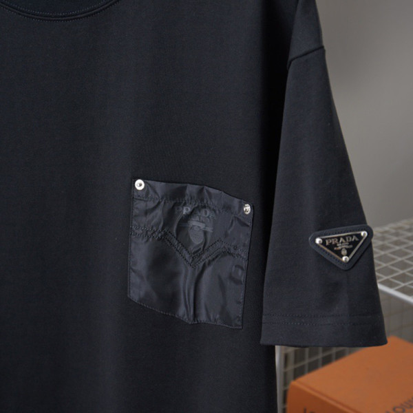 Prada, Men T-Shirt