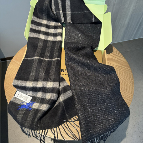 Burberry, Unisex Scarf