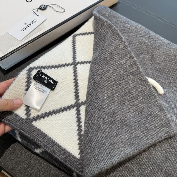 Chanel, Women Scarf