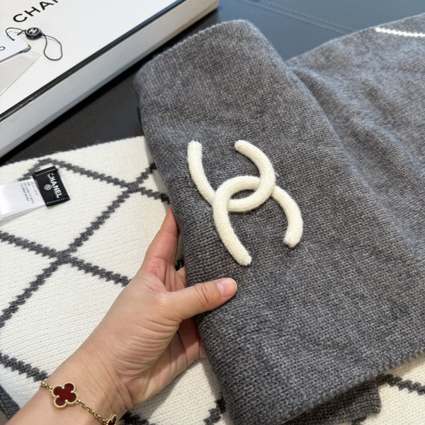 Chanel, Women Scarf
