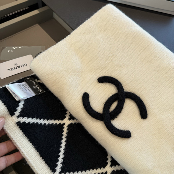 Chanel, Women Scarf