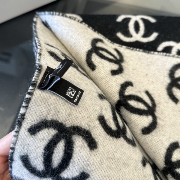 Chanel, Women Scarf