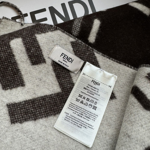 Fendi, Women Scarf