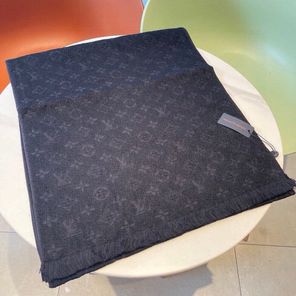 Louis Vuitton, Women Scarf
