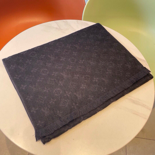 Louis Vuitton, Women Scarf