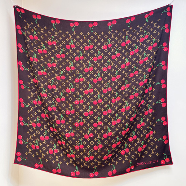 Louis Vuitton, Women Scarf