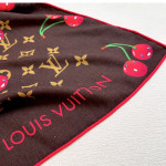 Louis Vuitton, Women Scarf