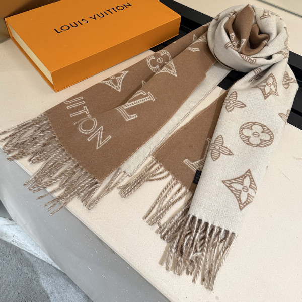 Louis Vuitton, Women Scarf