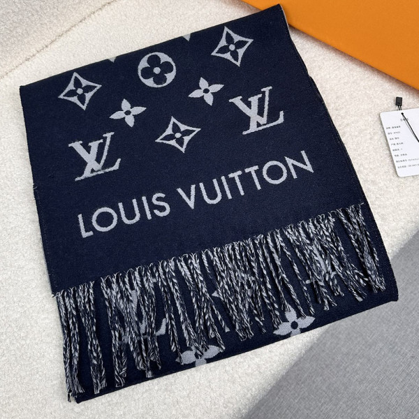 Louis Vuitton, Men Scarf