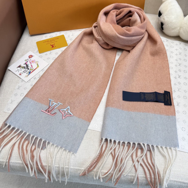 Louis Vuitton, Women Scarf
