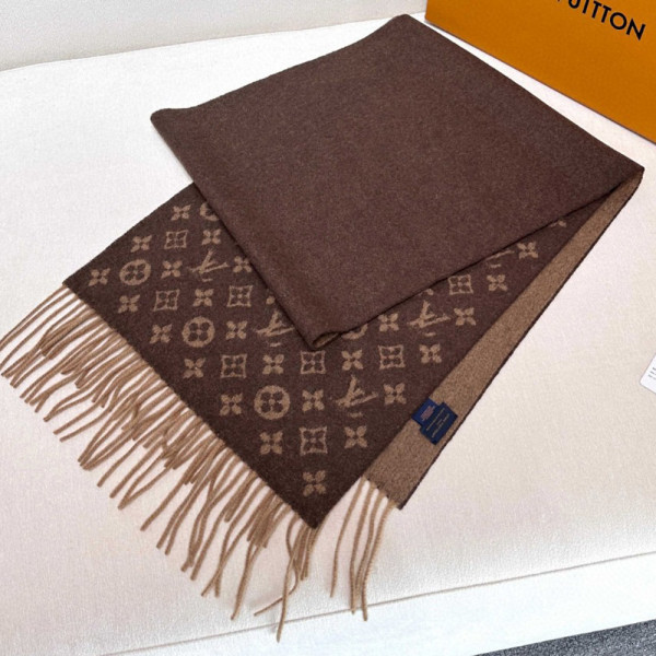Louis Vuitton, Men Scarf