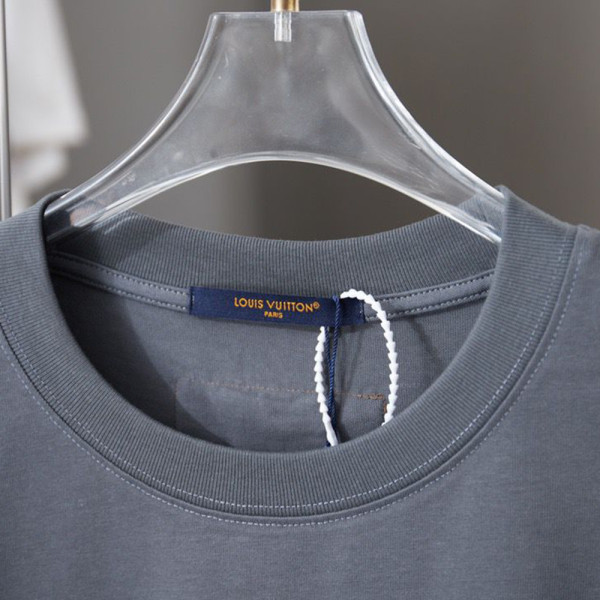 Louis Vuitton, Men T-Shirt, Grey